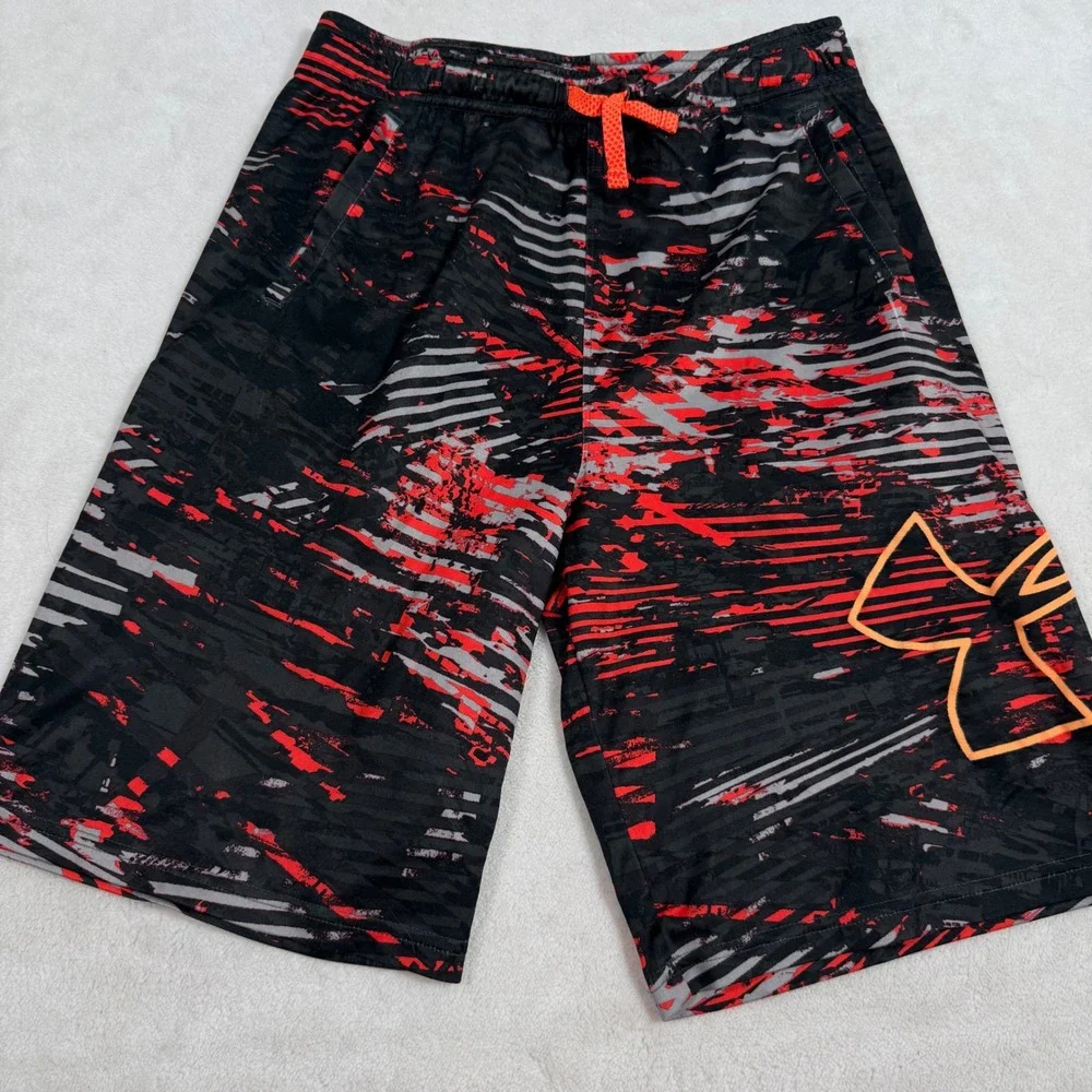 Under Armour Boys HeatGear Shorts Youth Large YLG Red Black Abstract Athletic